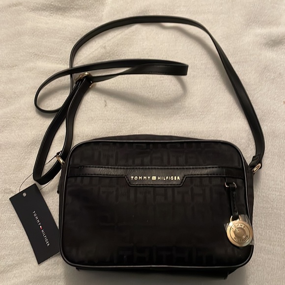 Tommy Hilfiger Bags Nwt Tommy Hilfiger Black Fabric Crossbody Bag Poshmark